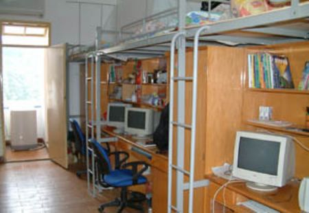肇庆工商职业技术学院有几座宿舍楼 宿舍有几多人一个